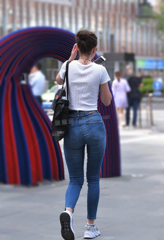 007T10Enly1g5ccwt9w5lj31g0260qv6.jpgTOP.jpg