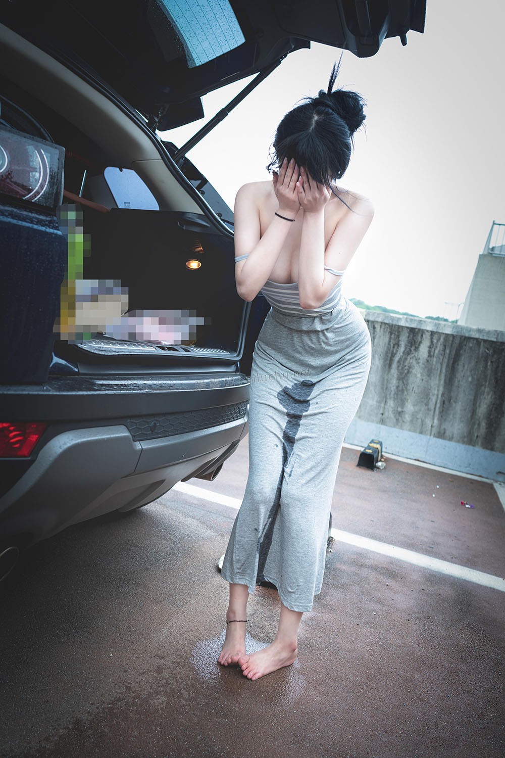 ¼ (28).jpg
