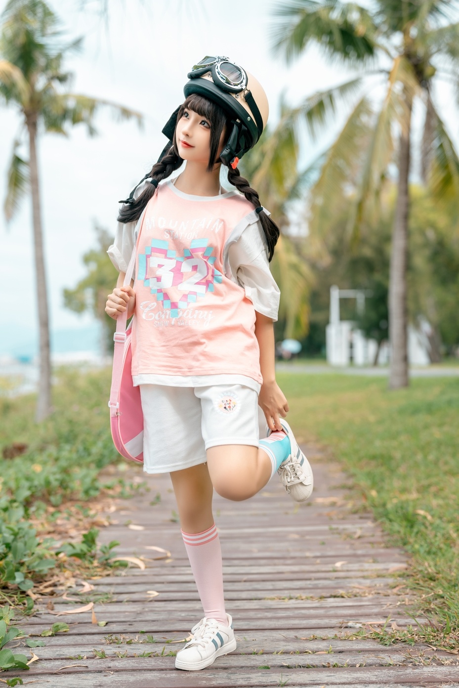 125210snnjjk3jfqagaan5.jpg