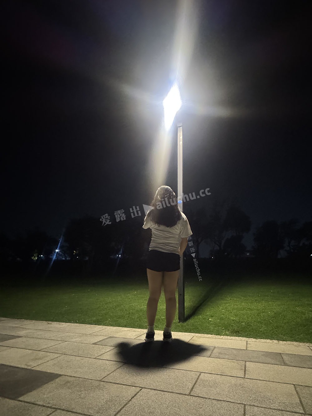 101401wlibbg1d354sis3l.jpg